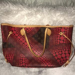 Red Beautiful Tote!!!!🙀🙀